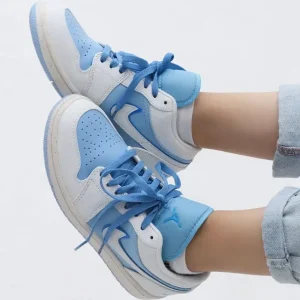 جردن وان reverse ice blue