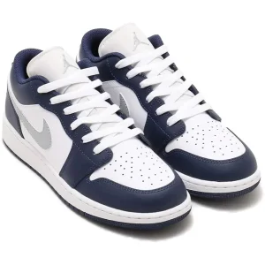 جردن وان reverse French blue