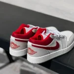 کتونی جردن وان اسموک گری Jordan 1 Smoke Grey