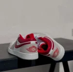 کتونی جردن وان اسموک گری Jordan 1 Smoke Grey